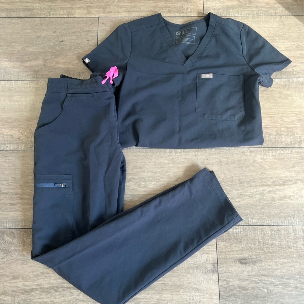 Figs Scrub Set, Like new